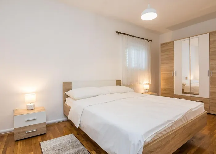 Apartman Napros 1 By Interhome