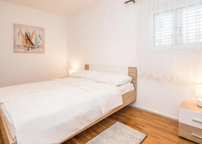 Napros 1 By Interhome Apartman *