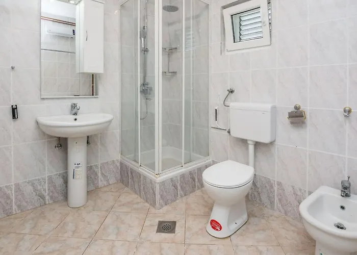 Napros 1 By Interhome Apartman