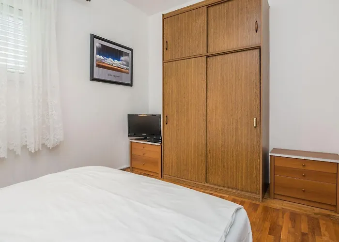 Napros 1 By Interhome